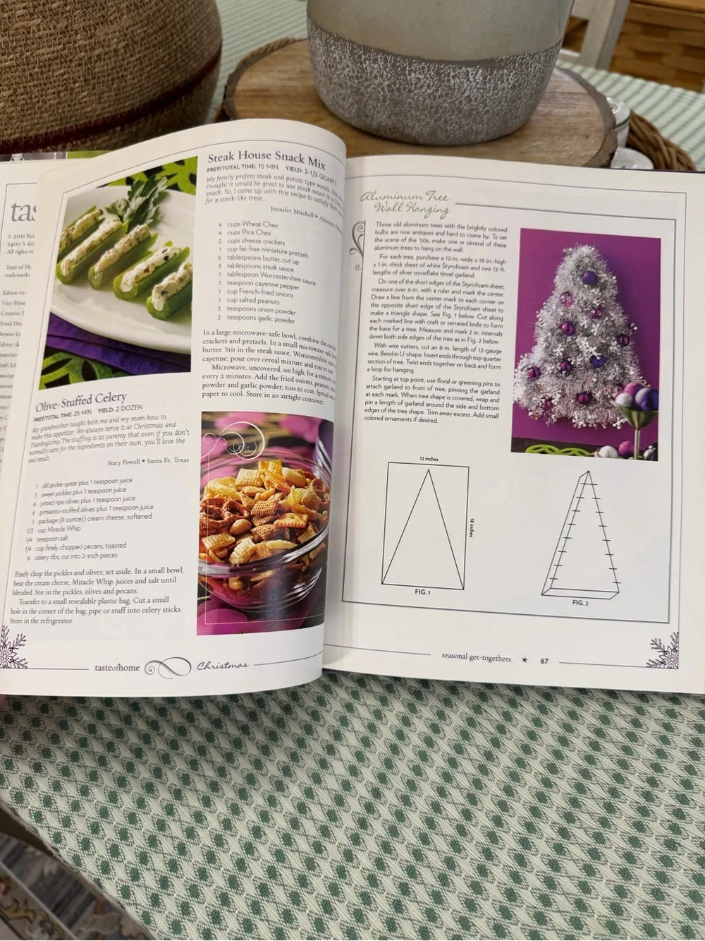 Taste of Home Christmas Cookbook Hardcover Y2K Christmas Cookbook Illustrations